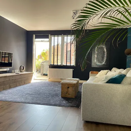 Spacious In Scenic Quarter With Huge Roof Terrace Hotel